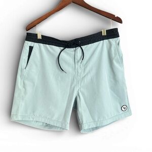 Vuori Bahia Board Shorts in Mint Green with Black Trim size 32